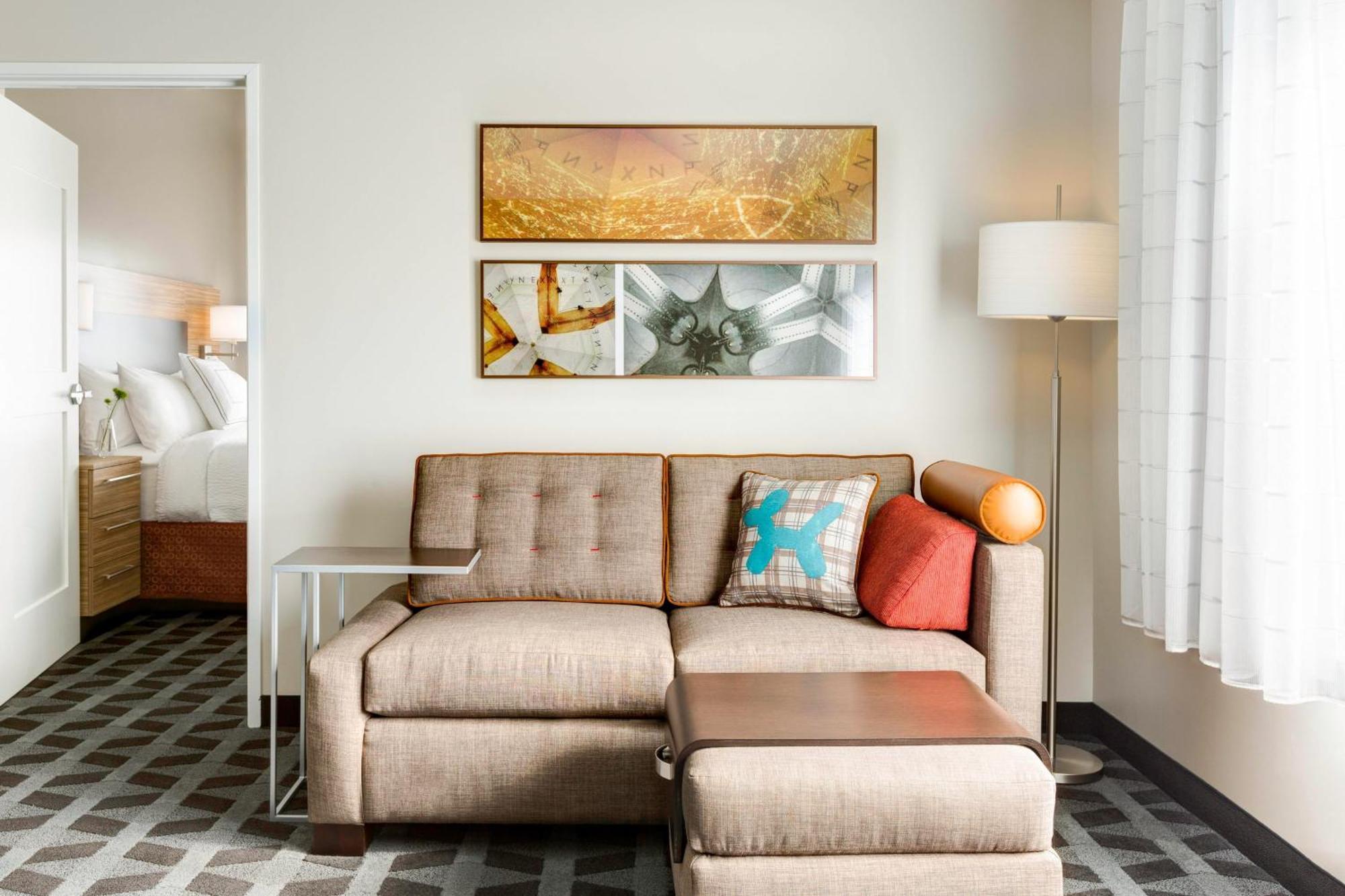 Towneplace Suites By Marriott Grand Rapids Airport Southeast Exteriér fotografie
